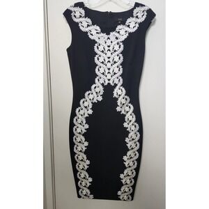 JAX White Lace Applique Black Sheath Dress Size 4 Slimming‎ Zip Boardroom Office